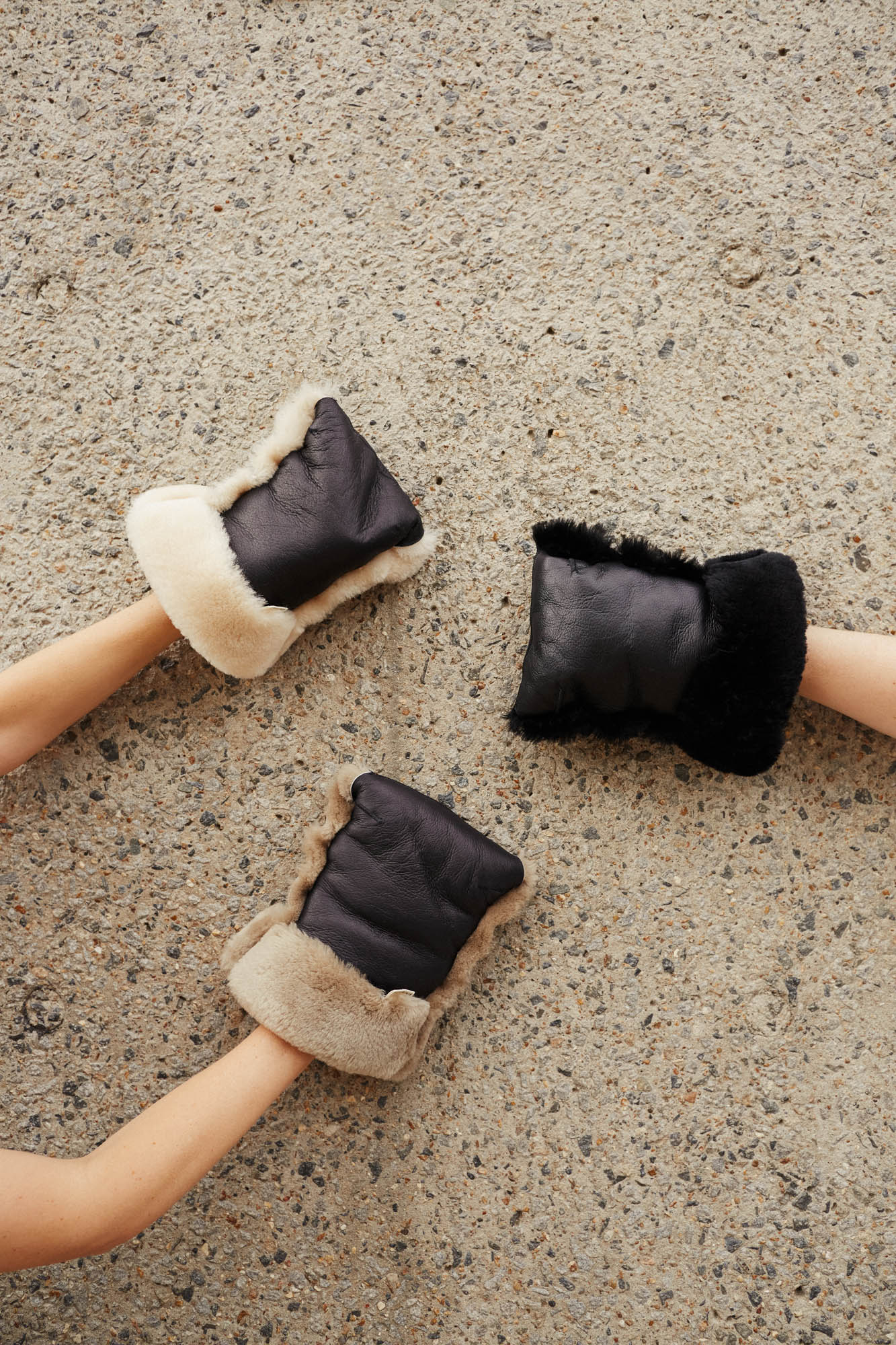 BINIBAMBA Milk, Noir and Toast Sheepskin Buggy mittens