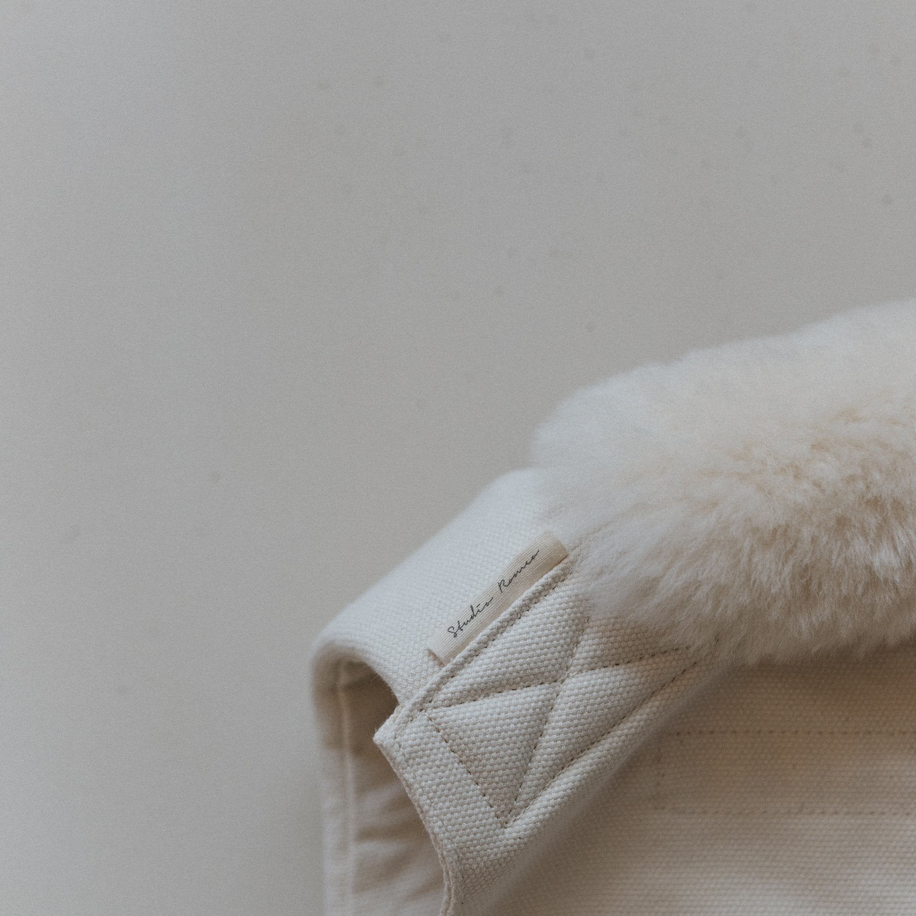 milk sheepskin liner