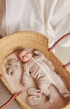 Load image into Gallery viewer, MORI X BINIBAMBA NEWBORN GIFT SET BINIBEAR