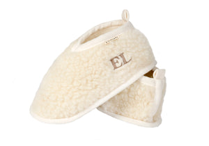 Personalised women's slippers the perfect gift for a new Mum