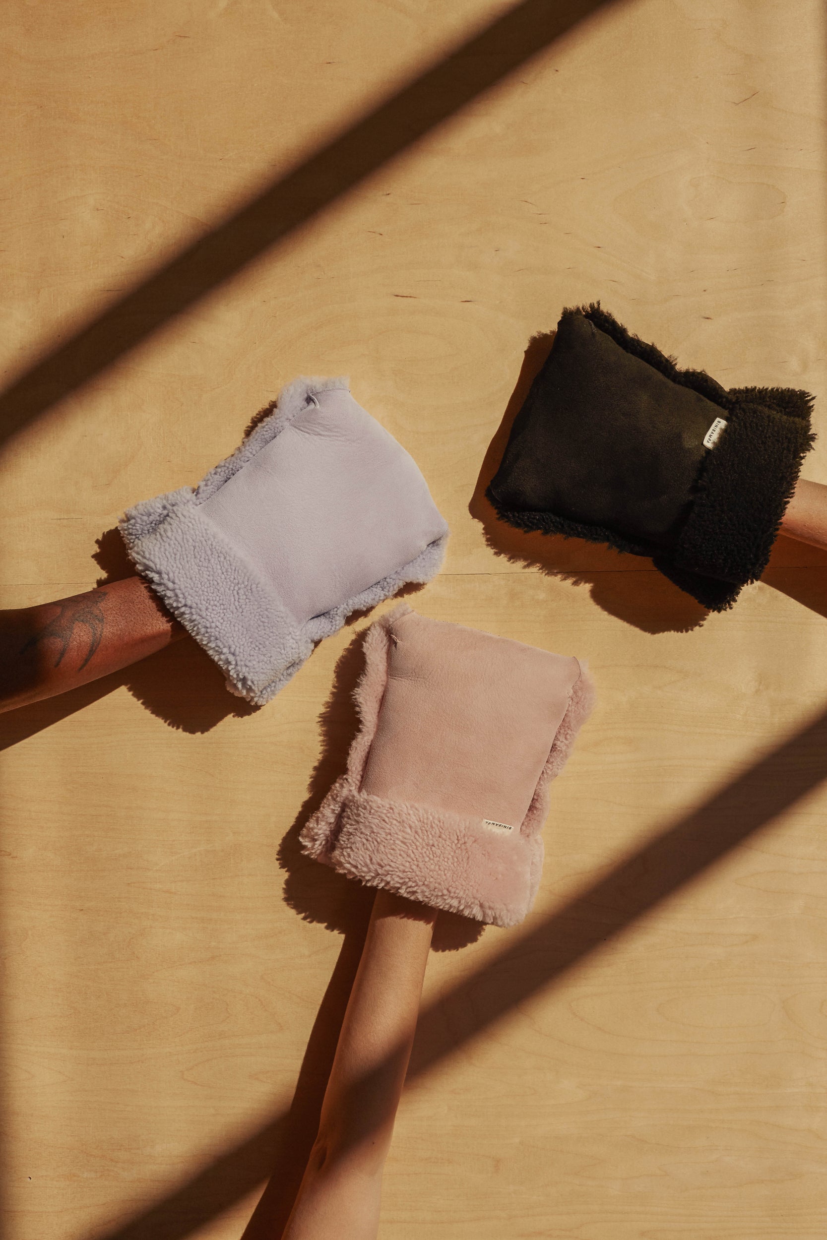 binibamba sheepskin buggy gloves, easy fit & universal fit for any pram, pushchair or buggy