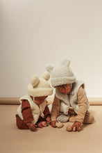 Load image into Gallery viewer, BINIBAMBA teddy hat in cloud grey for babies